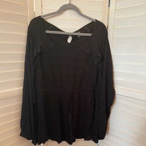 Torrid black long sleeve top size 1 or 14/16